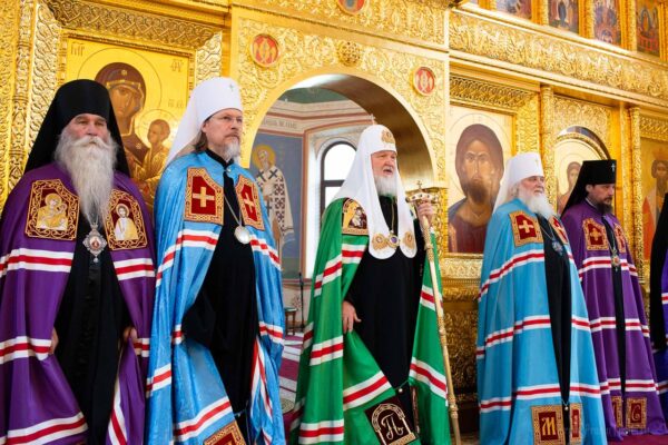 В день памяти святителя Тихона и отцов Поместного Собора 1917-1918 годов Предстоятель Русской Церкви совершил Литургию в Московском епархиальном доме