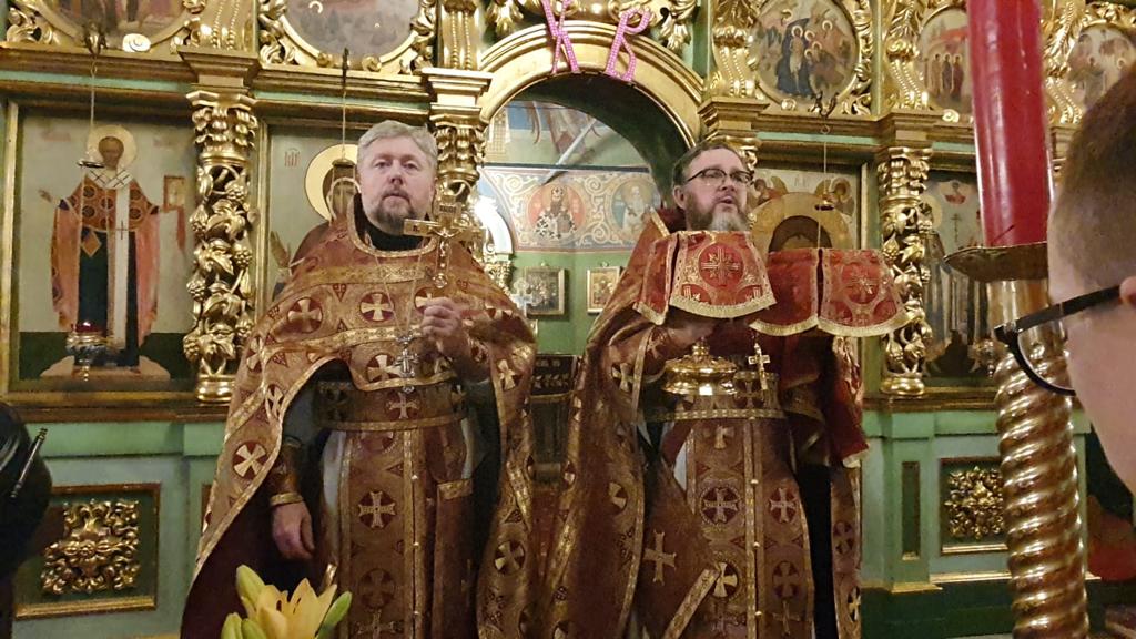 В храме святых Бориса и Глеба в Зюзине встретили светлый праздник Пасхи Христовой