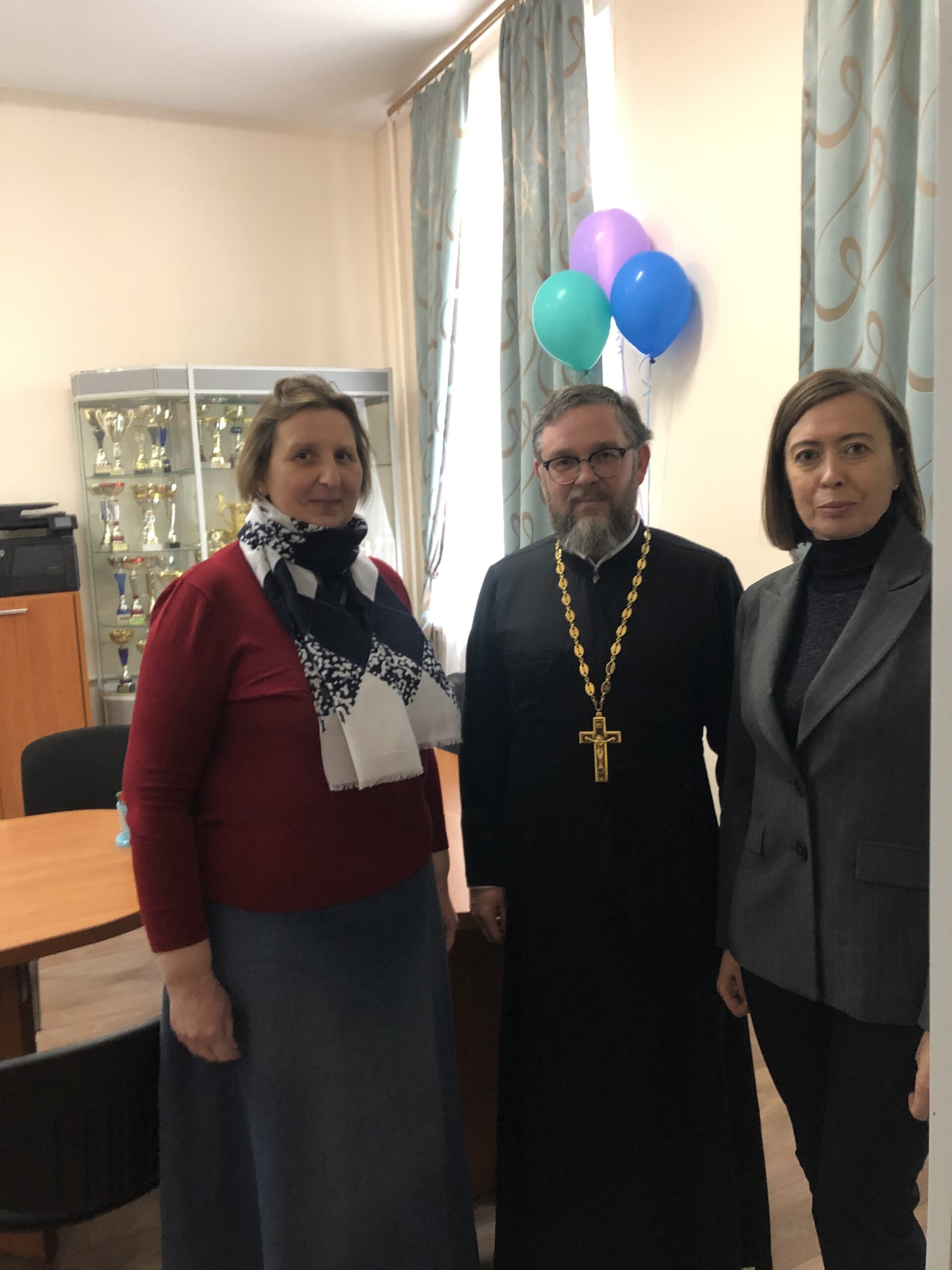 Настоятель храма святых Бориса и Глеба в Зюзине встретился с директором школы № 554