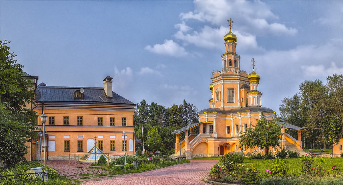 Воскресная школа храма святых мучеников и страстотерпцев Бориса и Глеба в Зюзине начинает учебный год