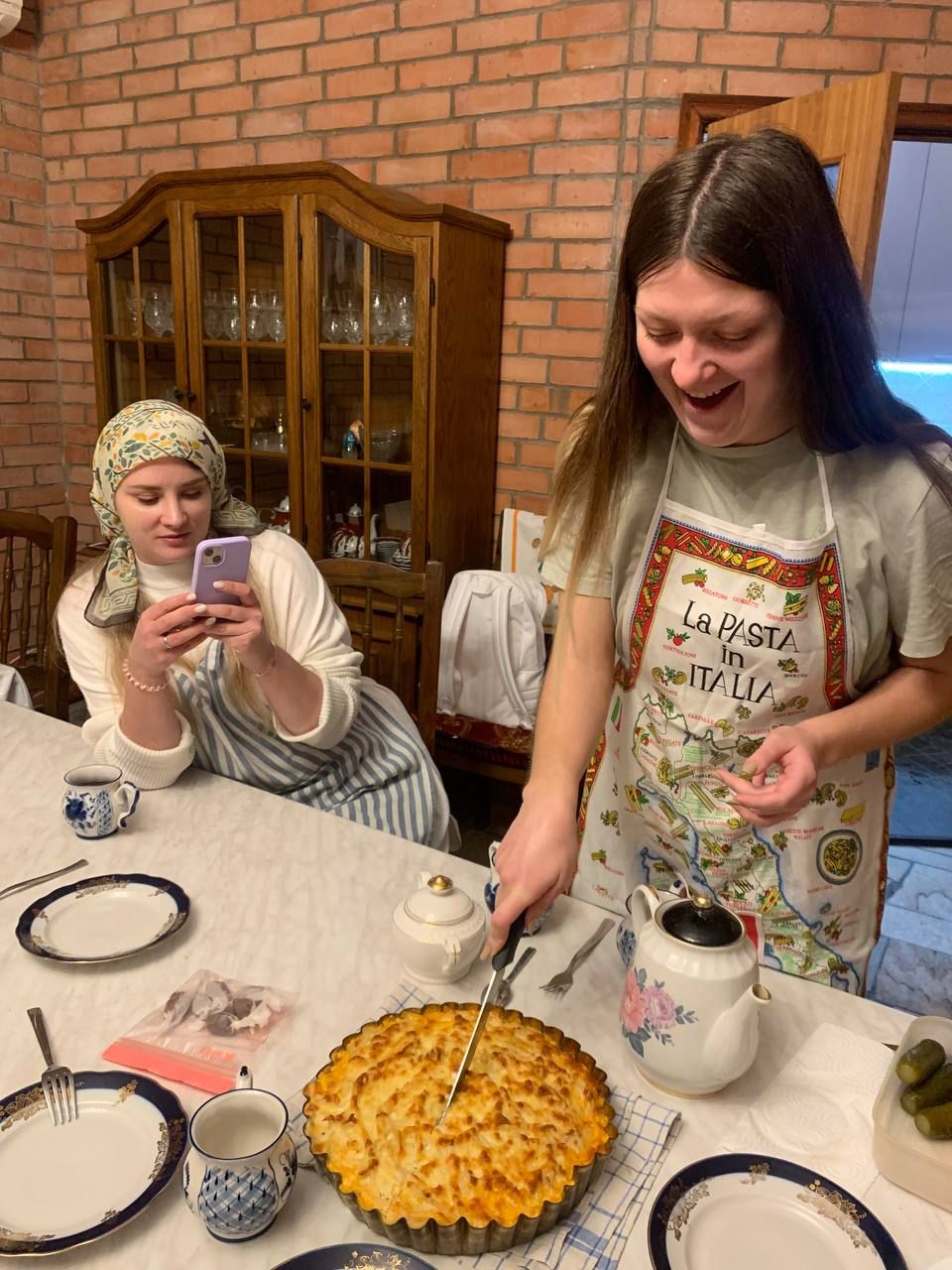 Волонтеры хосписа «Царицыно» и Фонда «Вера» стали участниками мастер-класса по греческой кухне
