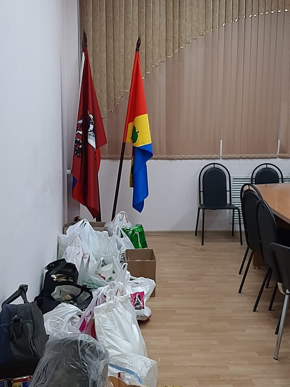 На приходе храма святых князей Бориса и Глеба в Зюзине состоялся сбор гуманитарной помощи