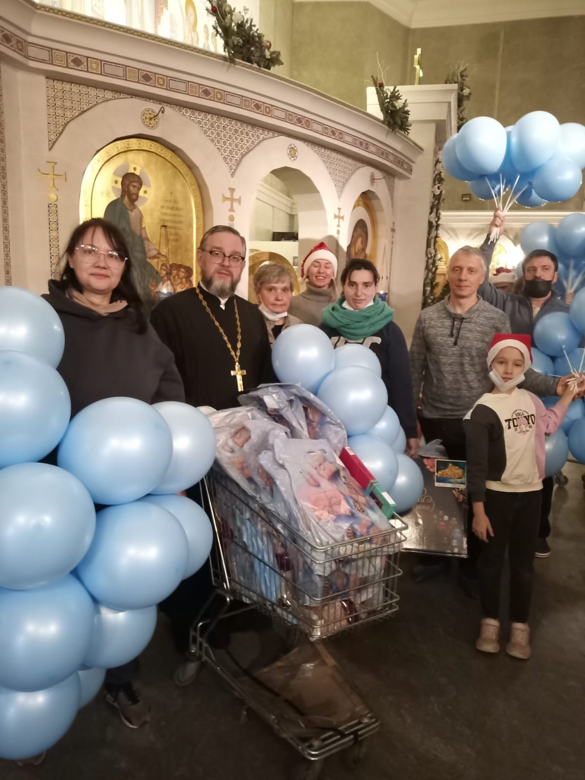 Маленьких пациентов Российской детской клинической больницы поздравили с Рождеством Христовым