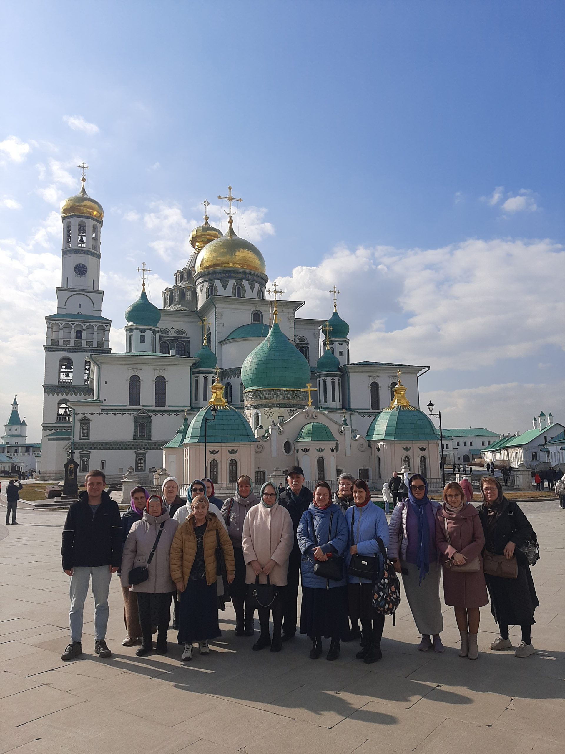 Состоялась паломническая поездка прихожан храма святых князей Бориса и Глеба в Зюзине в Ново-Иерусалимский монастырь